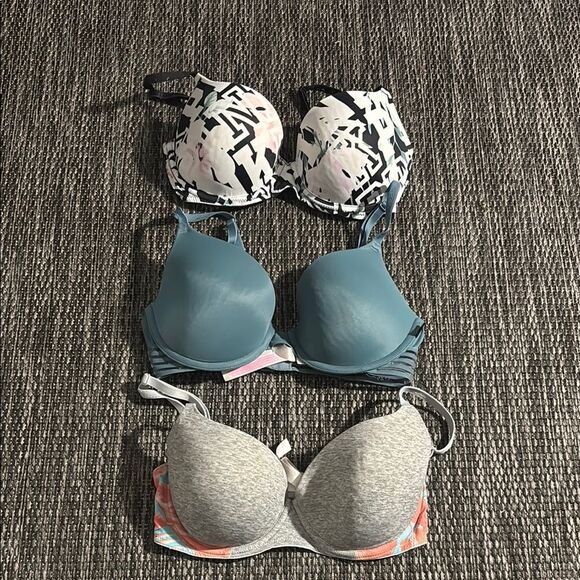 PINK Victoria secret wear everywhere lightly lined bras - Picture 1 of 13